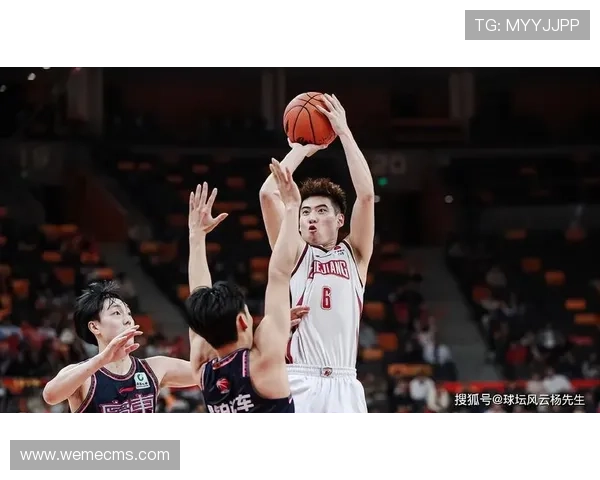 琼斯以122次成功传球刷新纪录展现03核心统治力 琼斯以122次成功传球刷新纪录展现03核心统治力